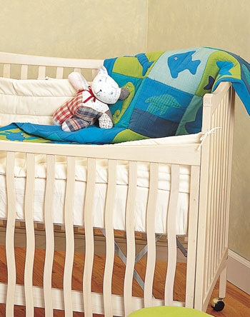 Eco-furnishings and finishes are the wave of the future, protecting your baby’s health and that of the planet.